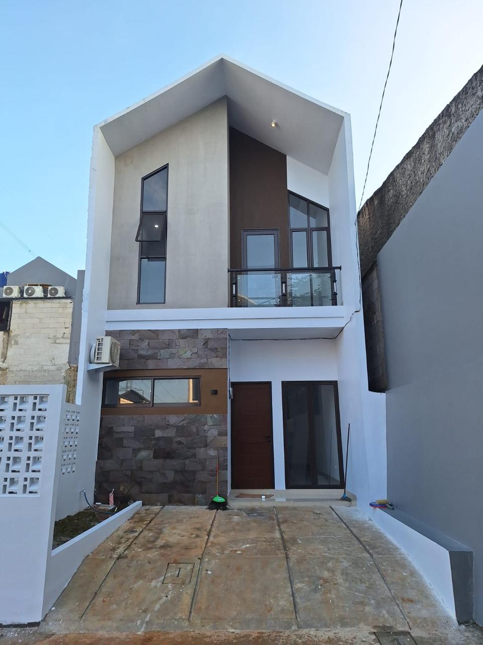 Rumah di Serua Ciputat