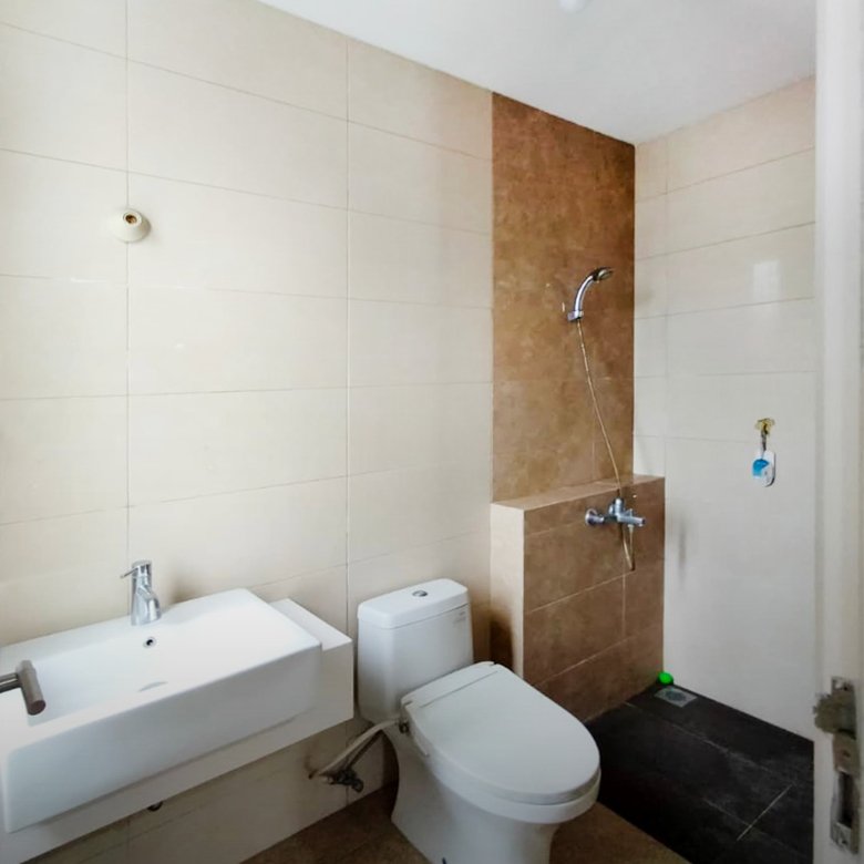 Rumah 5 kamar di Cluster Leora Alam Sutera, South Tangerang - sudut properti