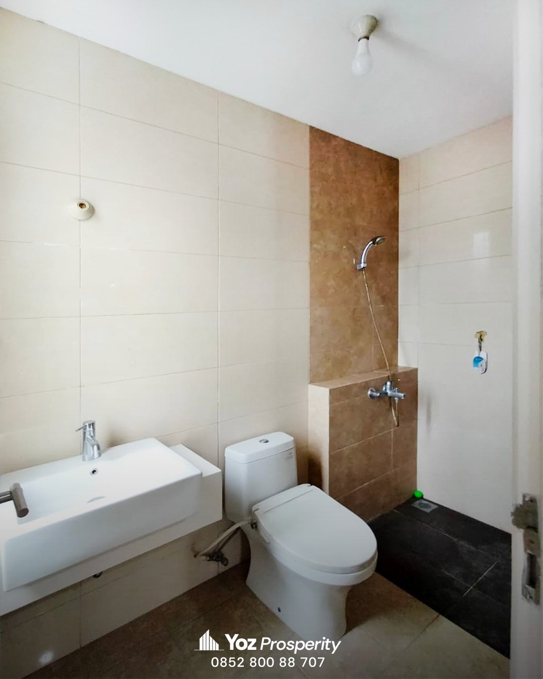 Rumah 5 kamar di Cluster Leora Alam Sutera, South Tangerang - sudut properti