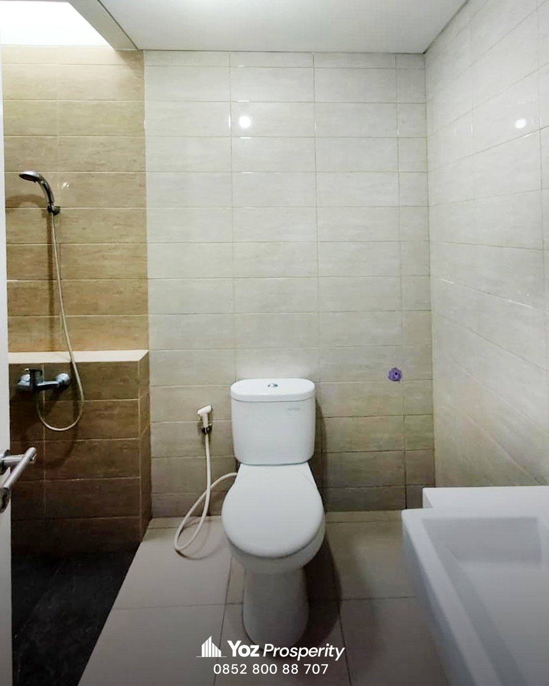 Rumah 5 kamar di Cluster Leora Alam Sutera, South Tangerang - tampilan rumah