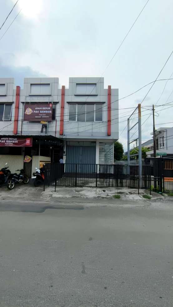 Ruko / Rukan di Taman Galaxy Indah