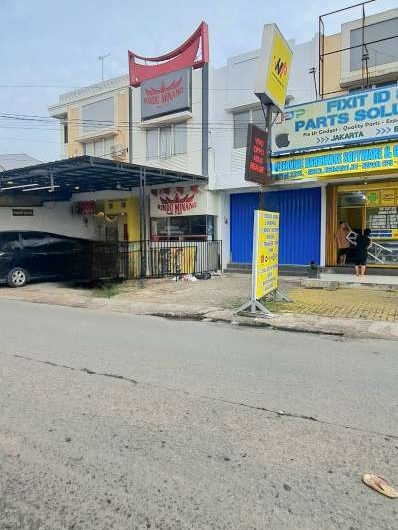 Jual cepat ruko 2 lantai di Pulo Ribunng Raya dekat Grand Galaxy City