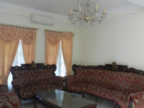 Rumah di Komplek Sukapura