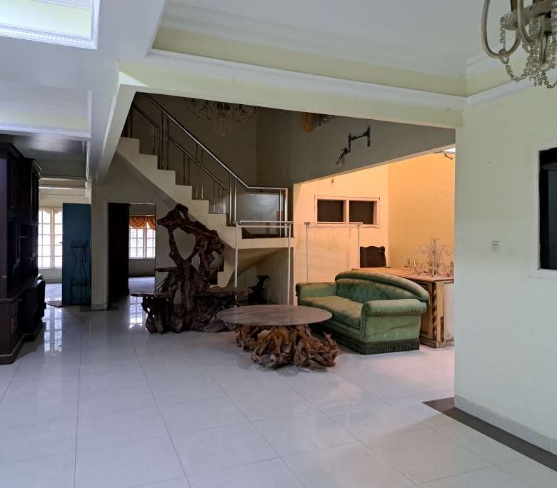 Jual cepat rumah huk 2 LT di Sukapura dekat Grand Orchard Summarecon