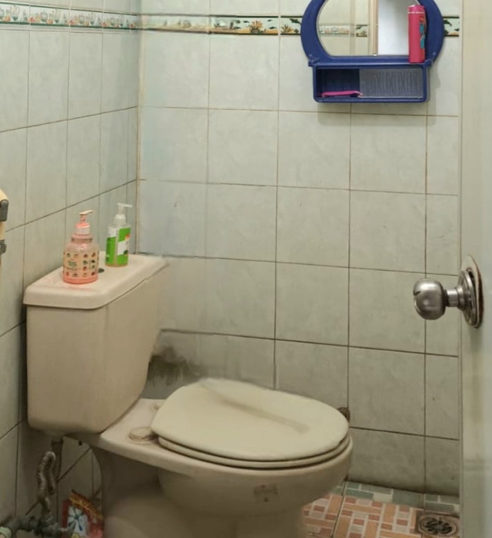 Dijual rumah 2 lantai dekat gerbang Jatiasih tol JORR bisa buat usaha