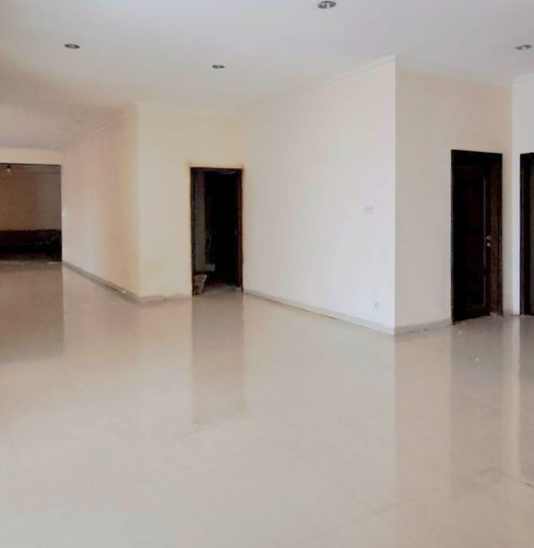 Jual cepat rumah bertanah luas di Cipinang Cempedak dekat Lanud Halim