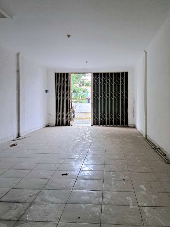 Jual cepat ruko 3LT bisa gandeng 2 atau 3 di Raya Patriot Kalimalang