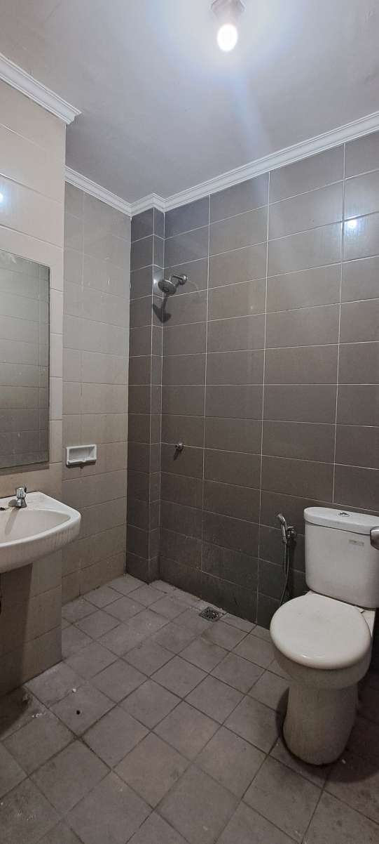 Dijual ruko 3 lantai dekat SPBU BP Grand Galaxy City bisa gandeng 2