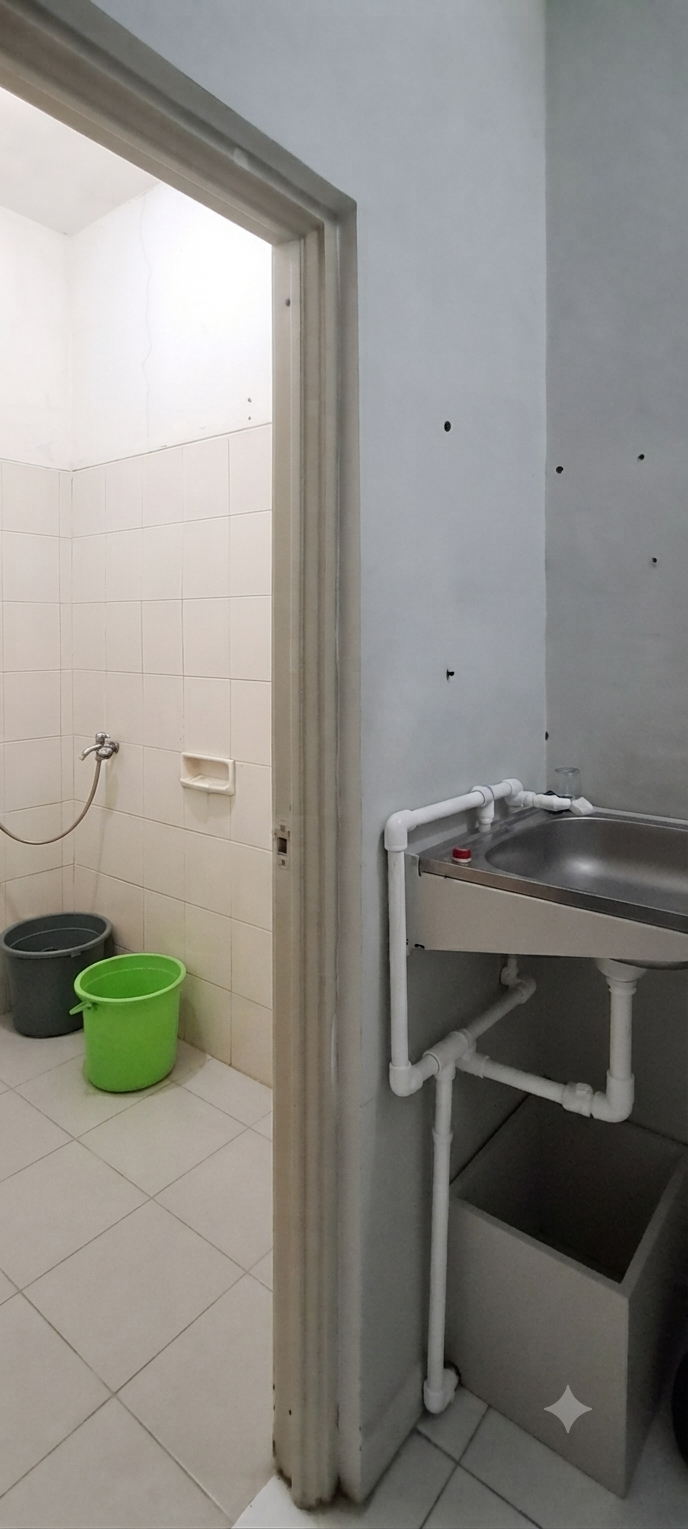 Dijual cepat ruko 2 lantai di jalur ramai Grand Galaxy City