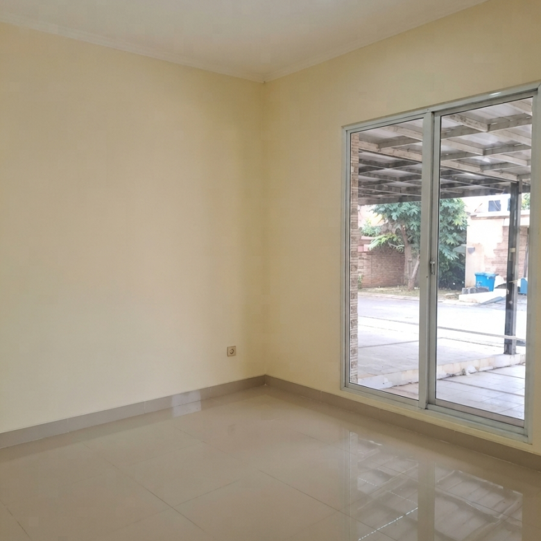 Jual cepat rumah SHM 2 kamar tidur di Grand Galaxy City bisa KPR
