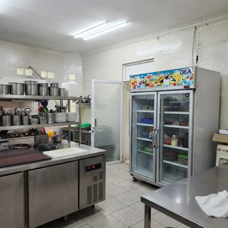 Ruko huk 2 lantai disimpang jalan Pondok Pekayon dan Grand Galaxy City
