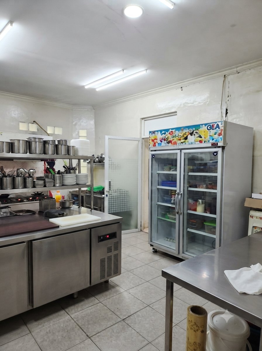 Ruko huk 2 lantai disimpang jalan Pondok Pekayon dan Grand Galaxy City