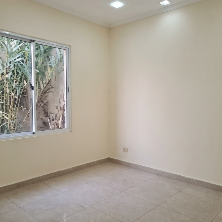 Jual cepat rumah SHM 2 kamar tidur di Grand Galaxy City bisa KPR