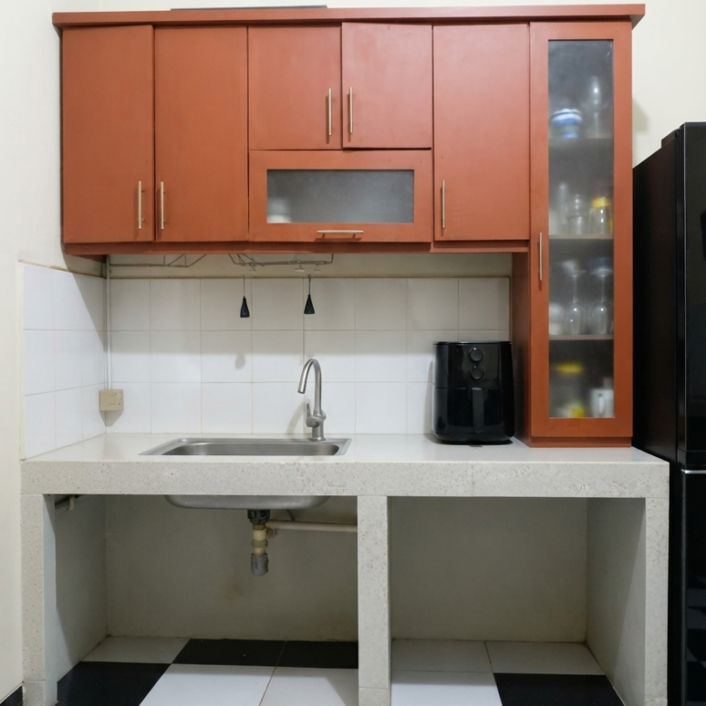 Jual cepat rumah apik 2 lantai siap huni di Ratna Mansion Jatikramat