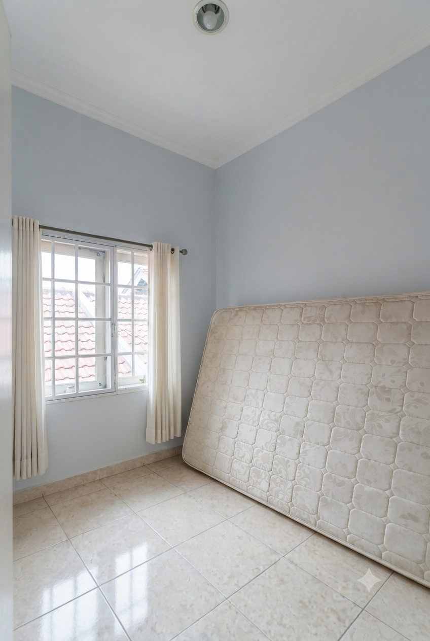 Dijual rumah cantik 3 kamar siaphuni seberang Mall Grand Galaxy Park