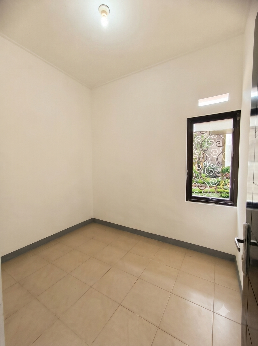 Jual rumah cantik rapi siaphuni 2 kamar di Segara City Bekasi