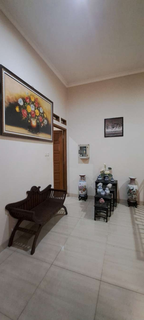Disewakan rumah 3 kamar furnished di Grand Galaxy City