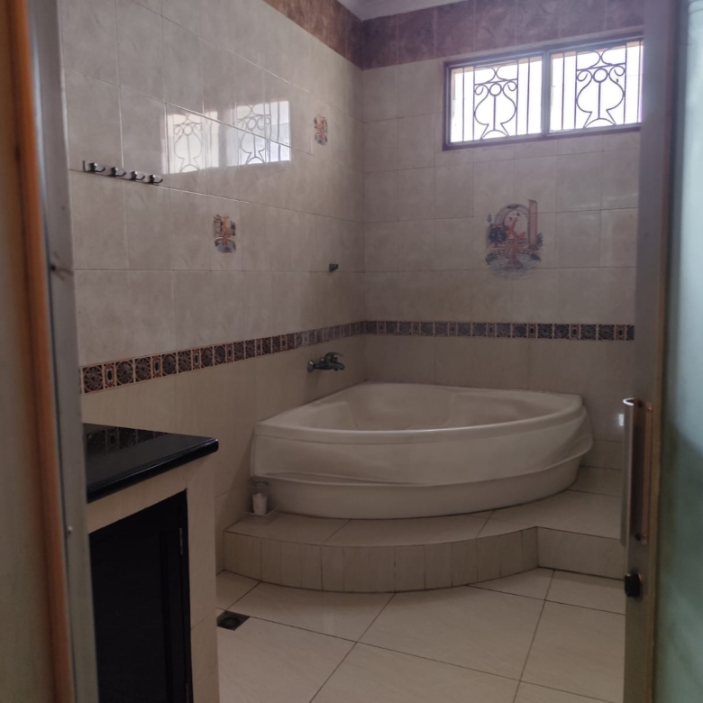 DIJUAL RUMAH METRO PERMATA 2, KARANG TENGAH TANGERANG