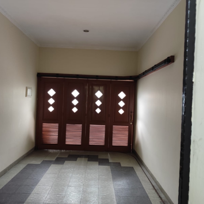 DIJUAL RUMAH METRO PERMATA 2, KARANG TENGAH TANGERANG