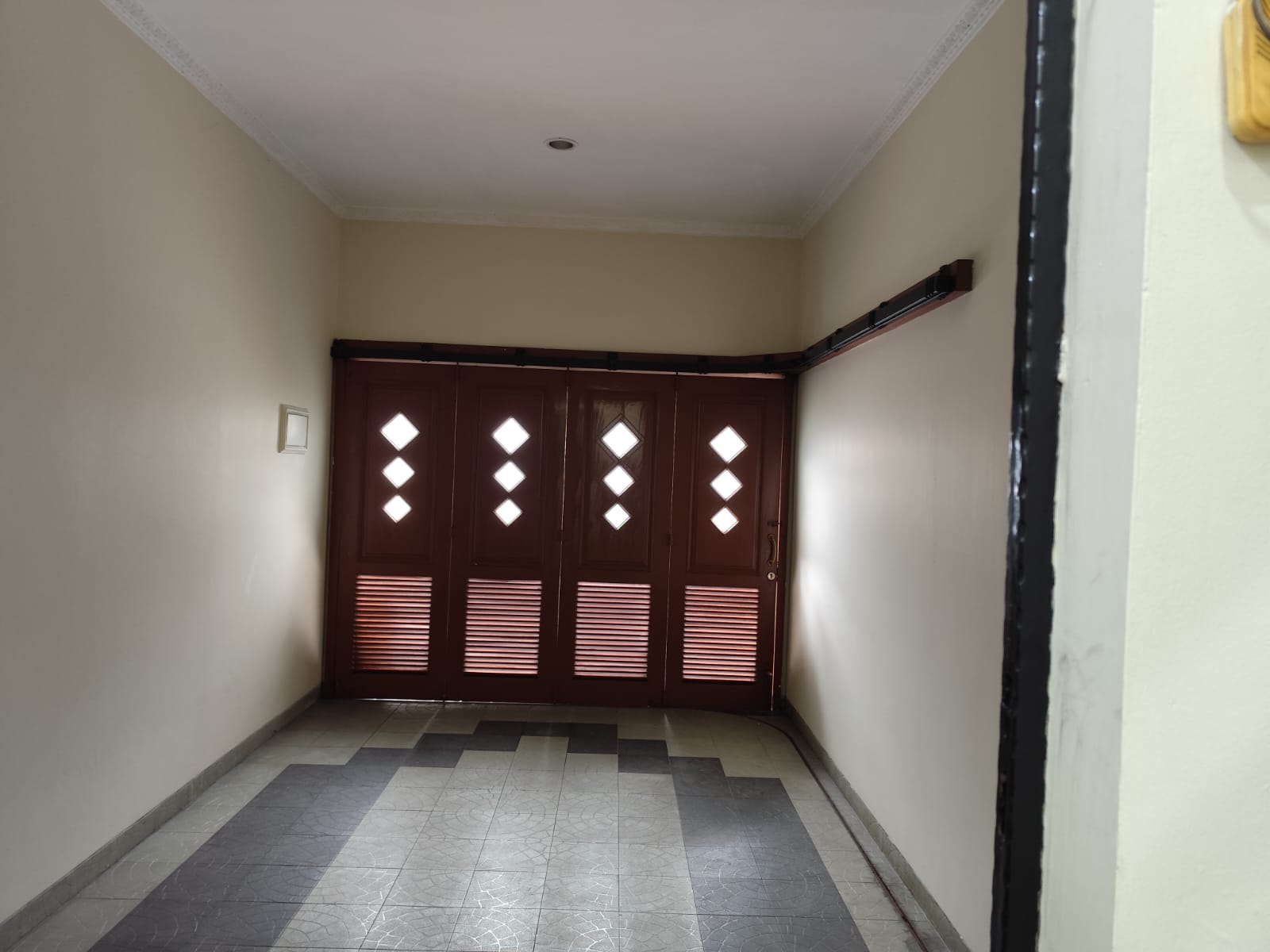DIJUAL RUMAH METRO PERMATA 2, KARANG TENGAH TANGERANG