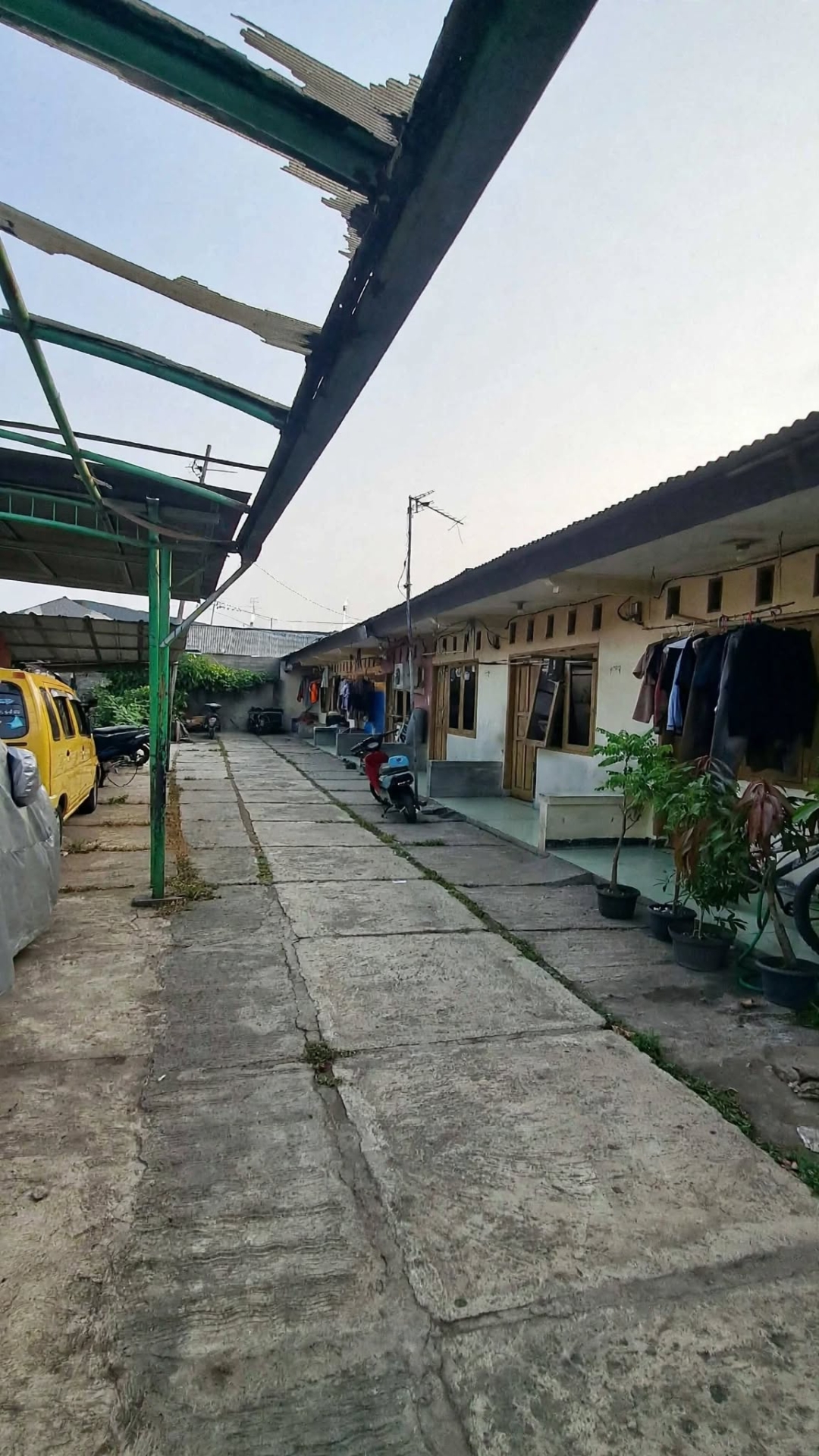Jual kontrakkan 8 pintu full Jakasampurna Bekasi seharga tanahnya saja