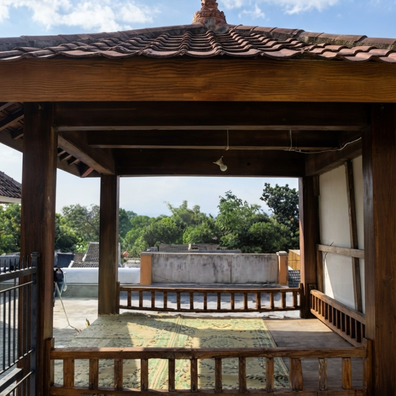 Rumah cantik 3 lantai di Perum Permata Purwomartani Sleman