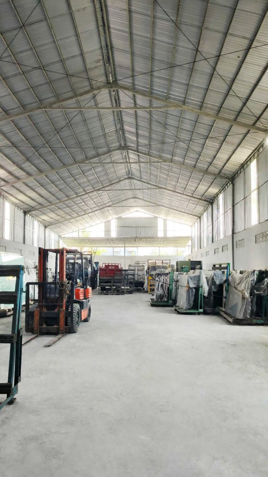 Jual cepat gudang siap pakai di Kaliabang Tengah seharga tanahnya saja