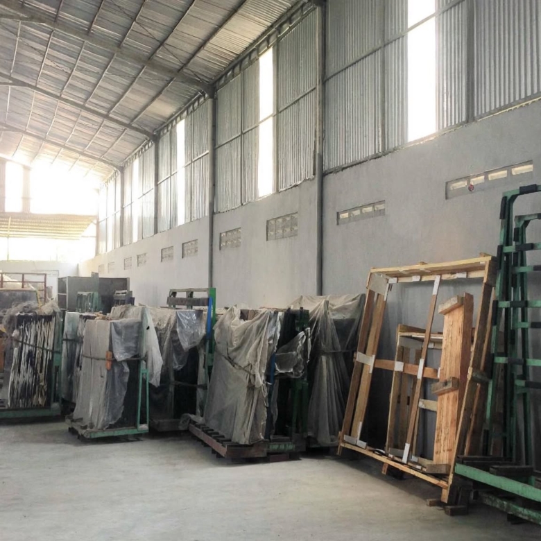 Jual cepat gudang siap pakai di Kaliabang Tengah seharga tanahnya saja