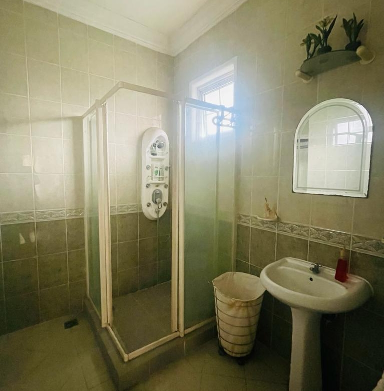 JUAL SEGERA LIPPO KARAWACI – Villa Permata depan UPH!