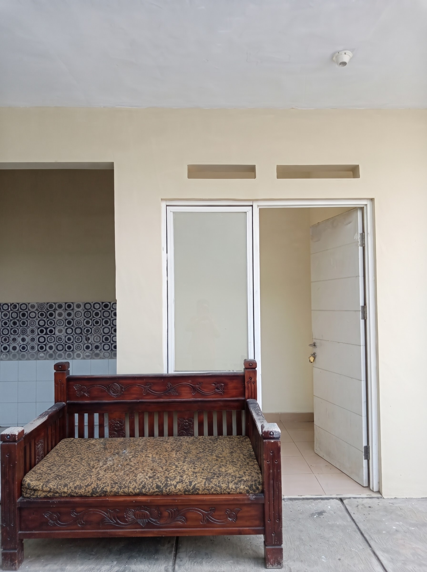 Rumah 2 lantai cantik asri di cluster Samata Harapan Indah Bekasi
