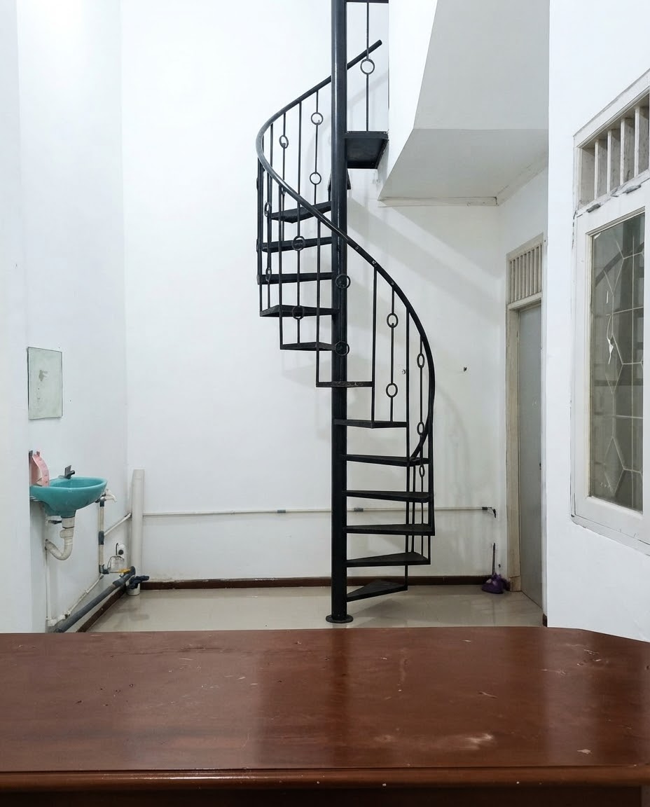 Disewakan rumah 2KT dekat sekolah SMU PB Soedirman Grand Galaxy City