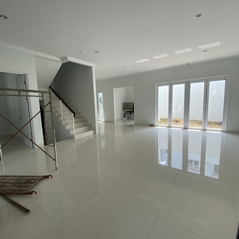 Rumah Mewah di Cluster Pasadena Residence 2